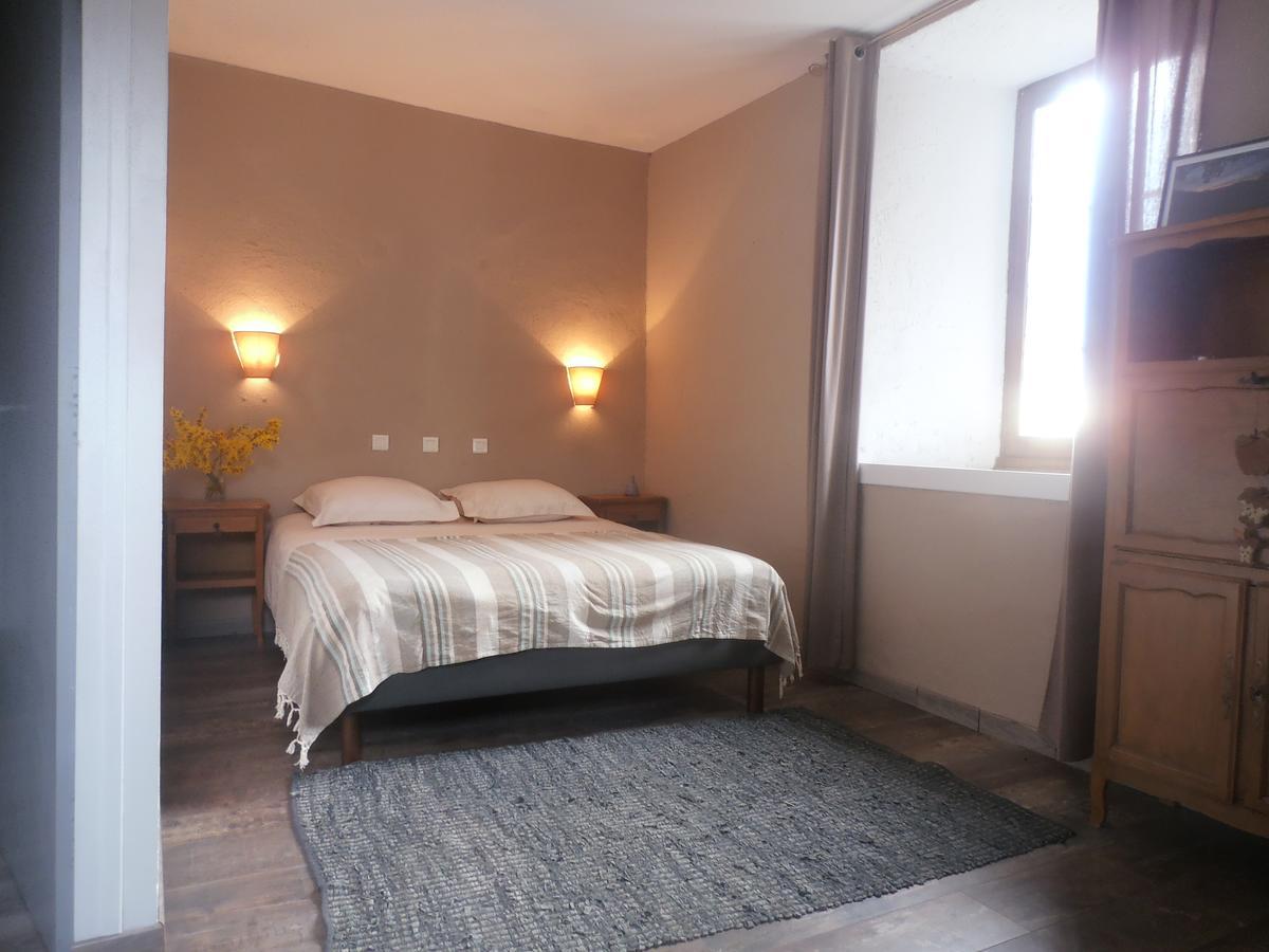 La Vallee De Gaia Bed & Breakfast Saint-Hilaire-de-Lavit Eksteriør bilde